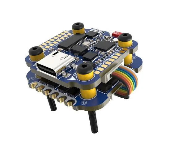 Stack SpeedyBee F7 Mini FC + ESC 35A z Bluetooth