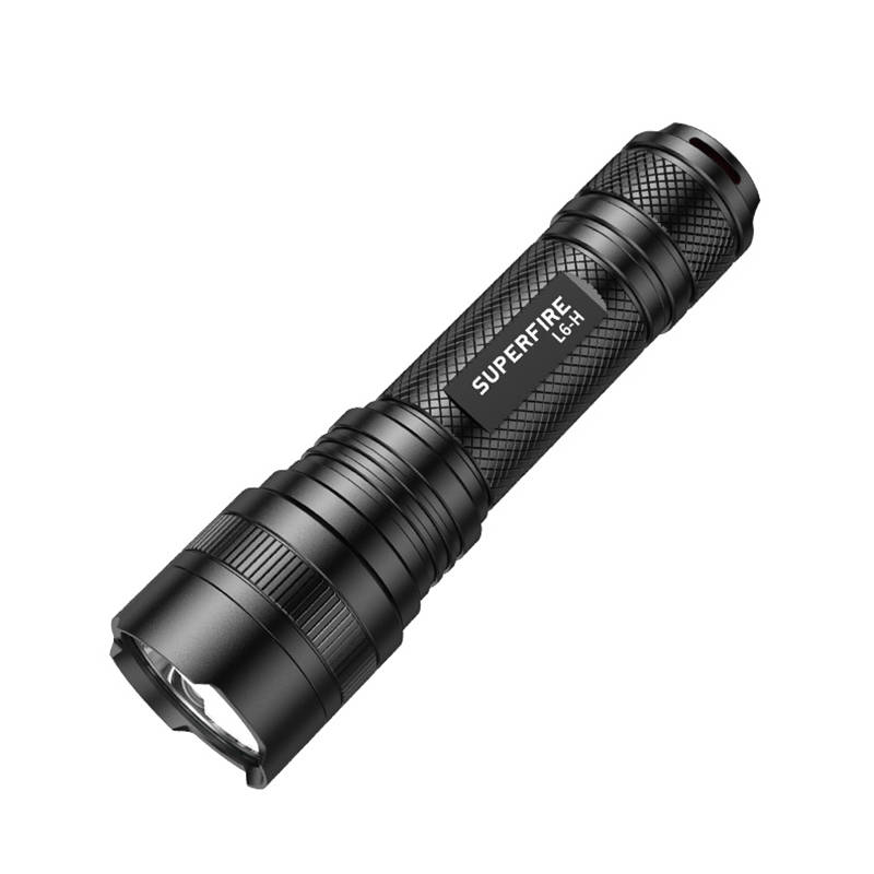 Latarka SUPERFIRE MX16 - widok 3