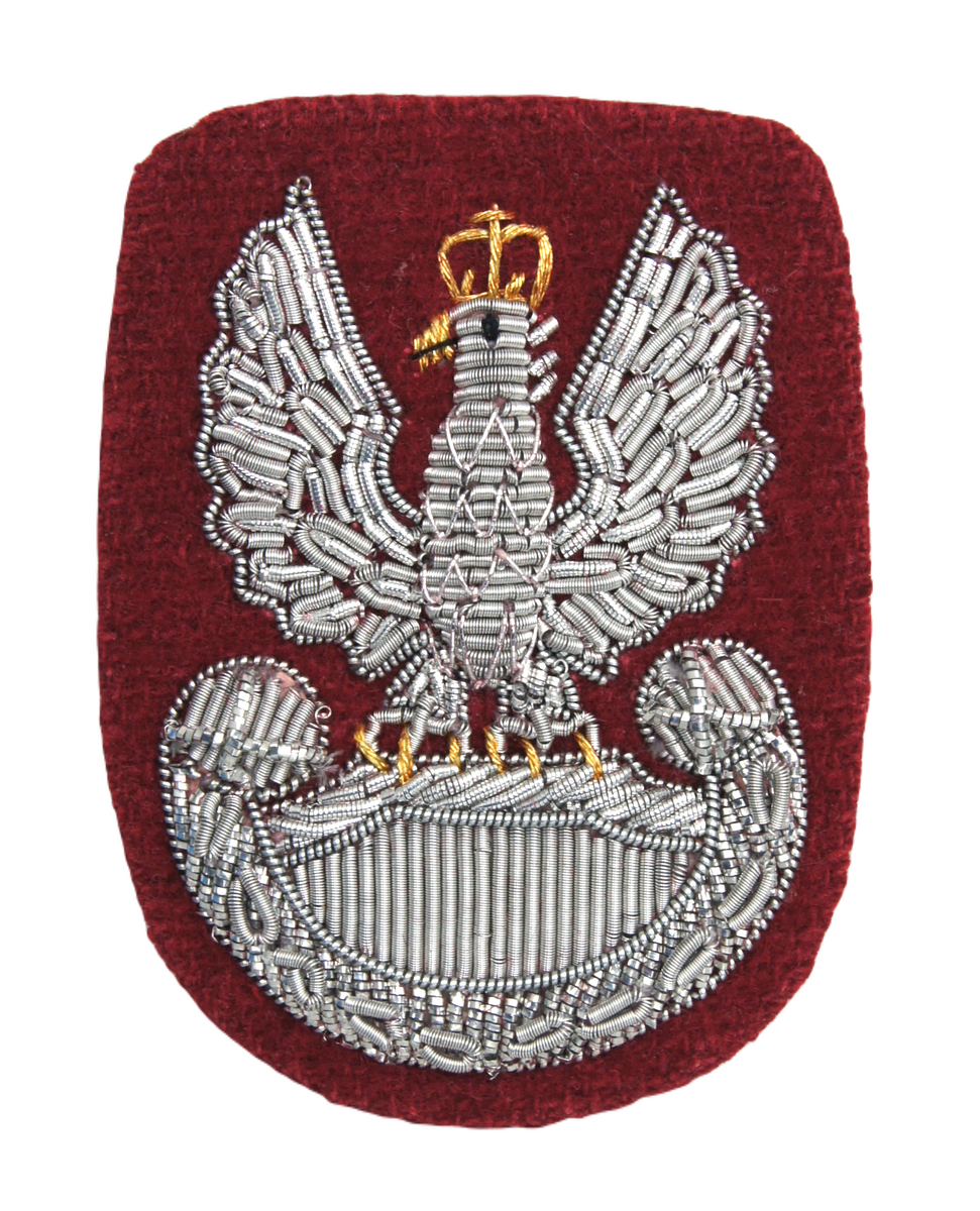 Orzełek Wojska Polskiego do beretu bordowego (tłoczonego) - haftowany bajorkiem SORTMUND
