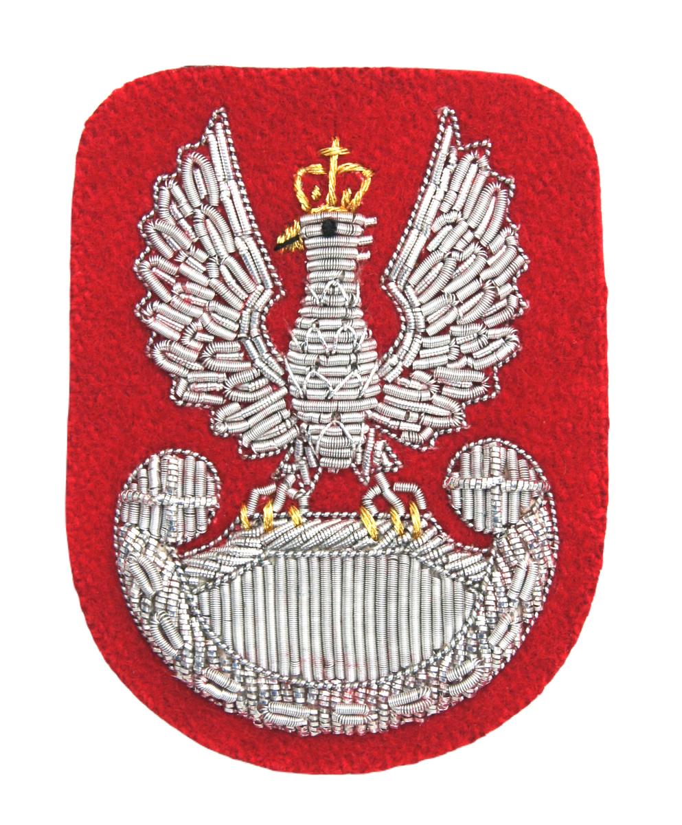 Orzełek Wojska Polskiego do beretu szkarłatnego - haftowany bajorkiem SORTMUND