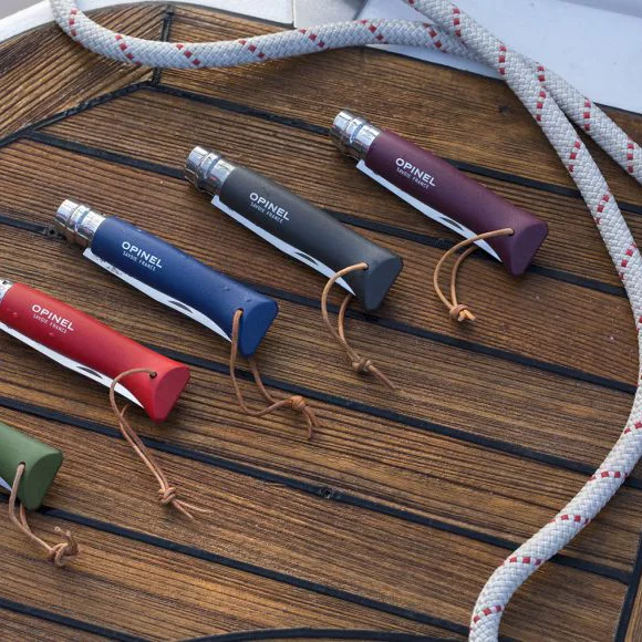 Nóż Opinel Colorama 08 inox grab bordowy z rzemieniem (002213) - widok 4