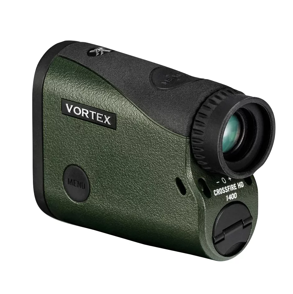 Dalmierz Vortex Crossfire 1400 (LRF-CF1400) z optyką HD, przeznaczony dla strzelców sportowych i myśliwych, umożliwia szybkie i precyzyjne namierzenie celu na dystansie do 1280 m. Ur