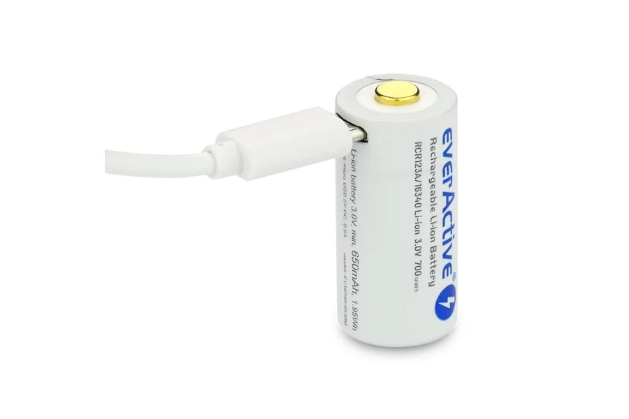 Akumulator EverActive 3V RCR123A / 16340 700mAh - widok 5