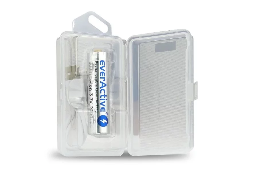 Akumulator EverActive 18650 2600mAh micro USB - widok 4