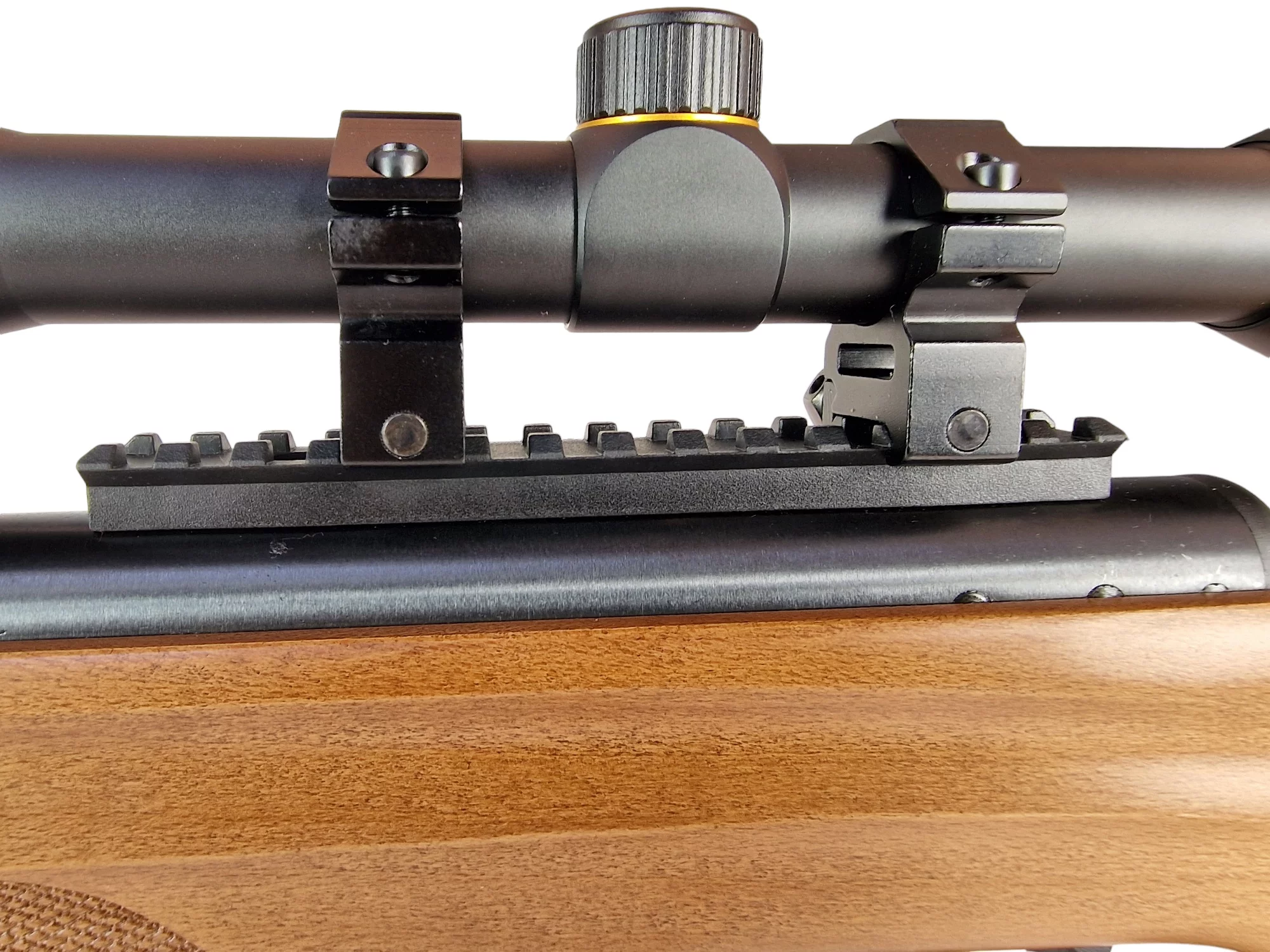 Karabinek wiatrówka BEEMAN 10620 4,5mm spr. 1-strzał z lunetą 6x40 drewno do17J (B-10620) - widok 8