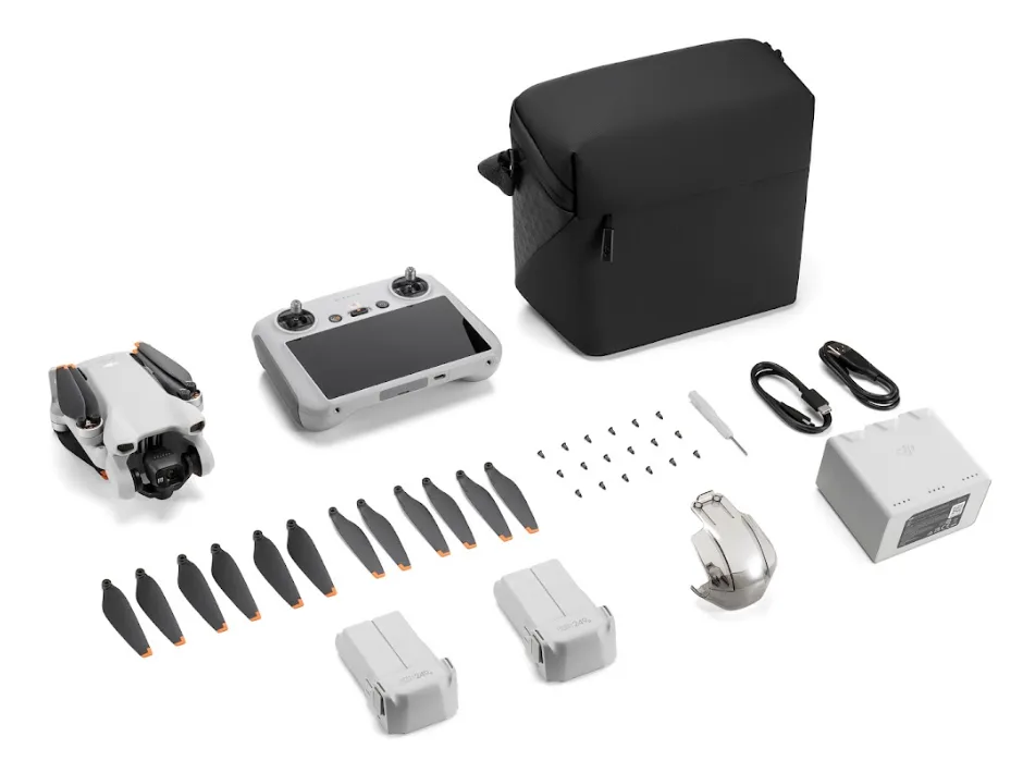 Dron DJI Mini 3 Fly More Combo (DJI RC RM330)
