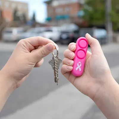 Alarm osobisty SABRE (PA-NBCF-01-PINK) SABRE RED - widok 4