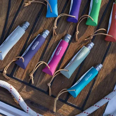 Nóż Opinel Colorama 06 inox grab fioletowy z rzemieniem (002204) - widok 4