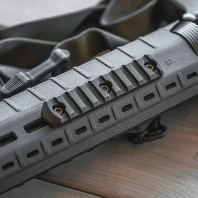Szyna aluminiowa Picatinny Magpul M-LOK 9 bramek MAG583 (MAG583) - widok 2