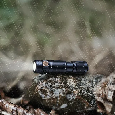 Latarka diodowa Fenix E05R czarna (E05R black) - widok 6
