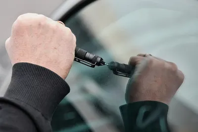 Długopis taktyczny GUARD Tactical Pen Kubotan ze zbijakiem do szyb (YC-008-BL) - widok 5
