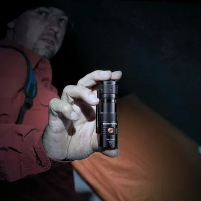 Latarka diodowa Fenix PD25R - widok 6