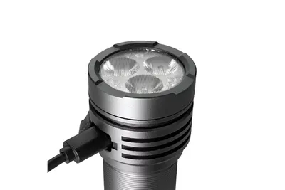 Latarka ręczna EDC EverActive FL-3300R Luminator - widok 6