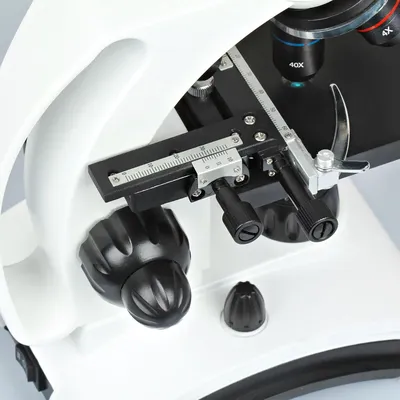 Mikroskop Delta Optical BioLight 300  (DO-3330) - widok 4