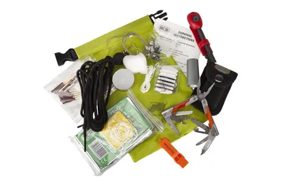 Zestaw survivalowy BCB Survival Essential Kit CK701 17 elementów przetrwania (469478)