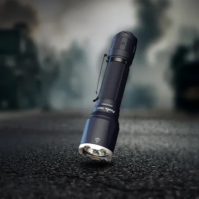Latarka taktyczna LED Fenix TK17 (039-675) - widok 6